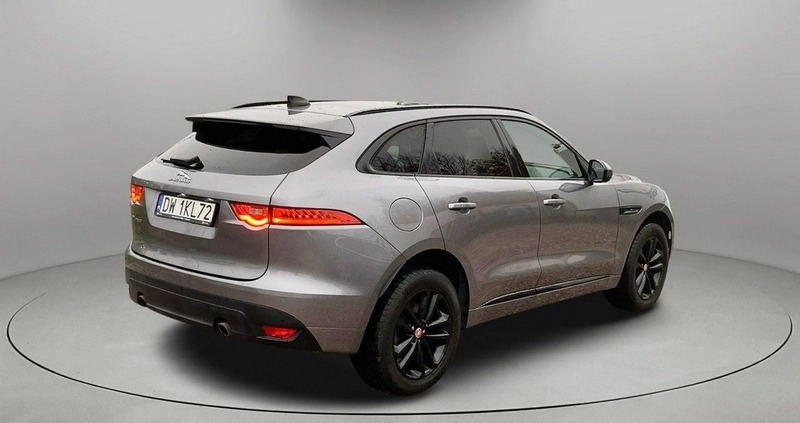 Jaguar F-Pace cena 139900 przebieg: 97000, rok produkcji 2020 z Uniejów małe 379
